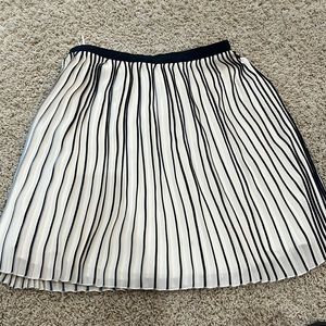Jcrew pleated skirt size 4